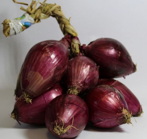 Immagine di Cipolle Rosse a Treccia