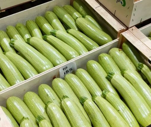 Immagine di Zucchine Verdi in Legno